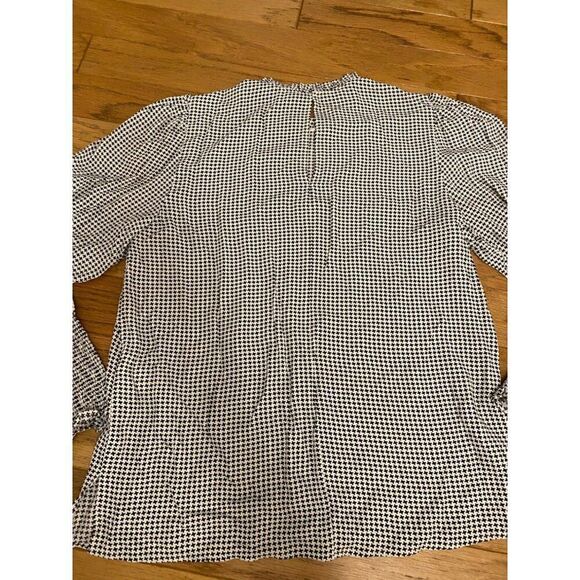 Zara Women's Black & White Houndstooth ruched Long-Sleeve Blouse size small - Picture 9 of 9